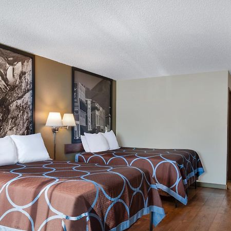 Super 8 By Wyndham Livingston Yellowstone Екстер'єр фото