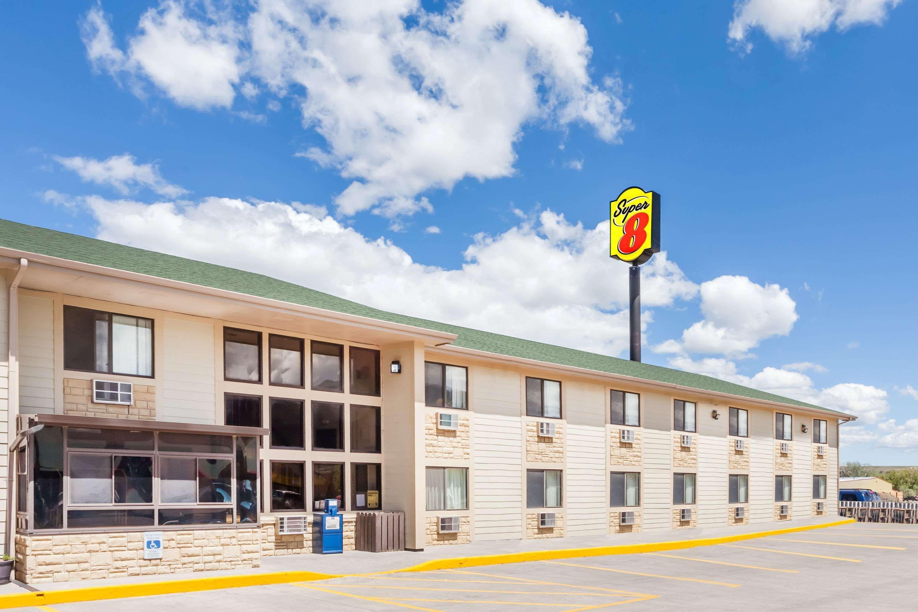 Super 8 By Wyndham Livingston Yellowstone Екстер'єр фото