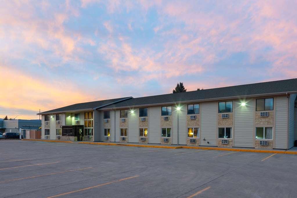 Super 8 By Wyndham Livingston Yellowstone Екстер'єр фото