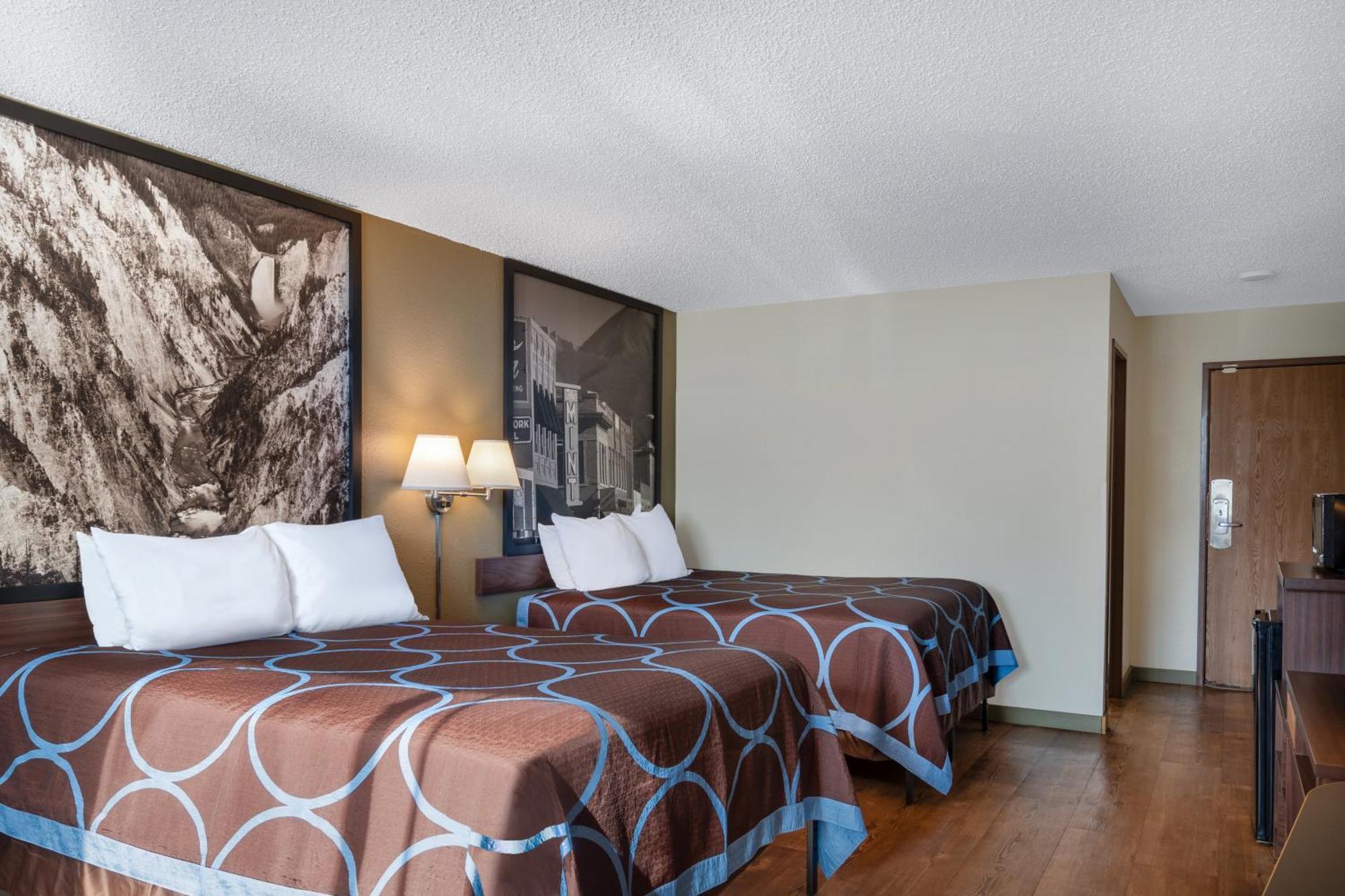 Super 8 By Wyndham Livingston Yellowstone Екстер'єр фото