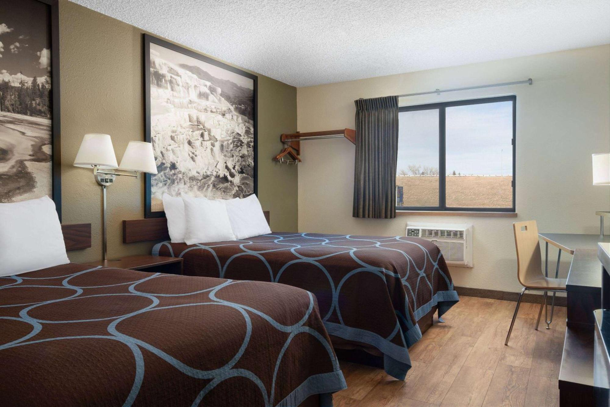 Super 8 By Wyndham Livingston Yellowstone Екстер'єр фото