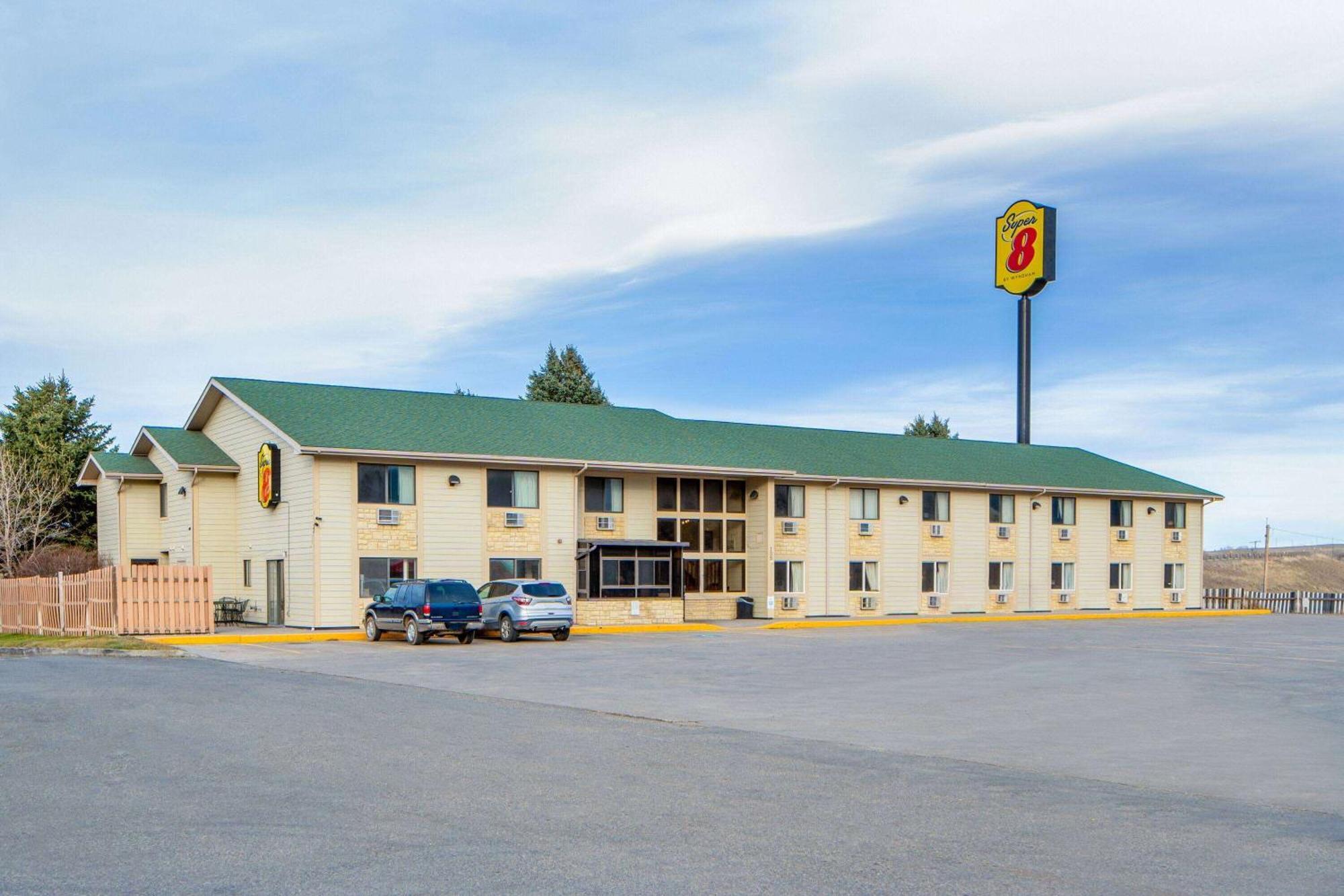 Super 8 By Wyndham Livingston Yellowstone Екстер'єр фото